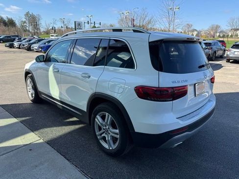 Used 2023 Mercedes-Benz GLB 250 4MATIC image 3