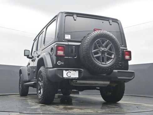 Used 2024 Jeep Wrangler Sport S image 49