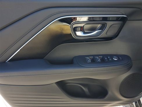 Certified 2025 Acura ADX FWD image 19