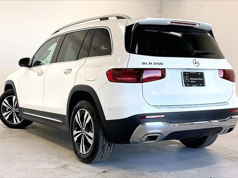 New 2026 Mercedes-Benz GLB 250 image 12