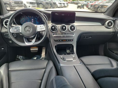 Used 2021 Mercedes-Benz GLC 300 image 16