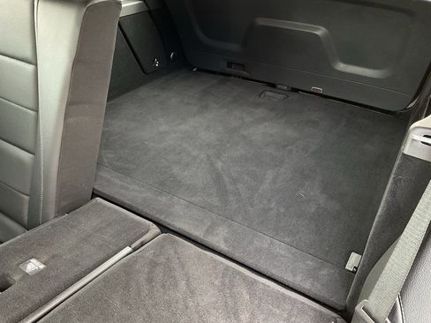 Used 2024 Mercedes-Benz GLE 350 4MATIC image 17