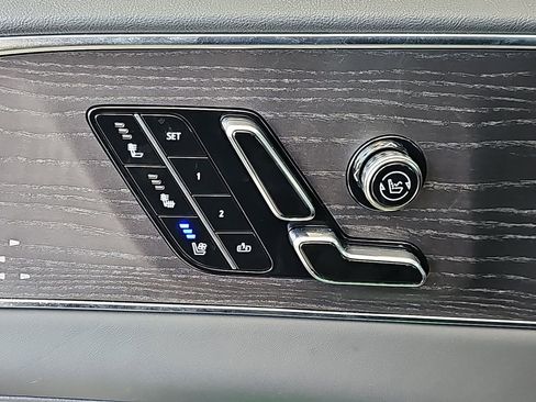 New 2026 Cadillac Lyriq V AWD/4WD image 29