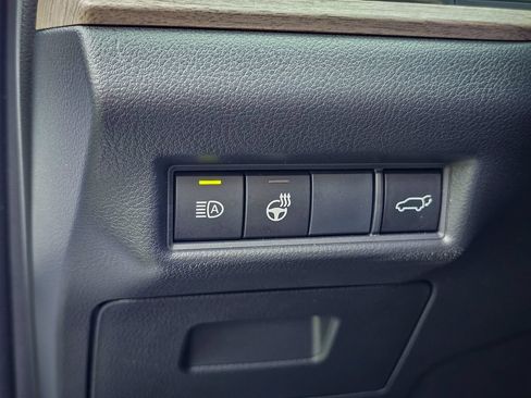 Used 2025 Toyota Grand Highlander AWD image 14