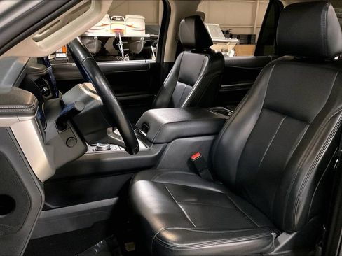 Certified 2024 Ford Expedition Max XLT image 23