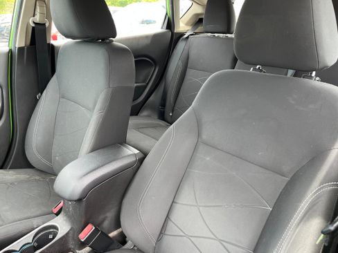 Used 2015 Ford Fiesta SE w/ Comfort Package FWD image 10