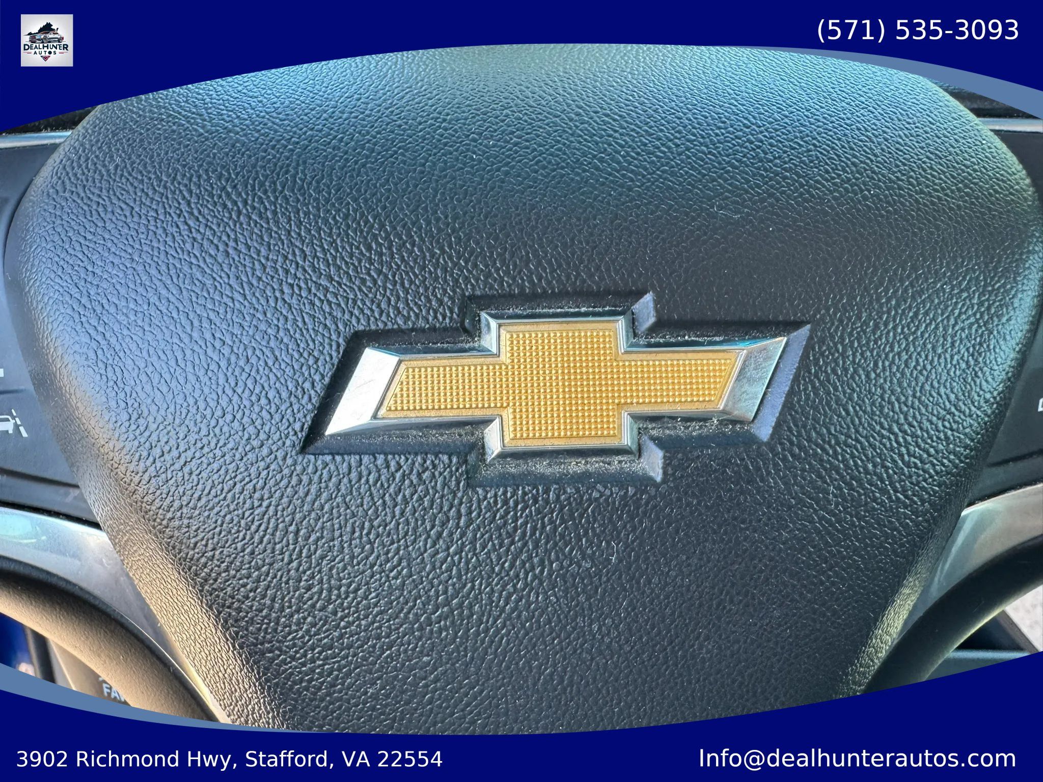 Used 2017 Chevrolet Bolt Premier w/ Driver Confidence II Package FWD image 29