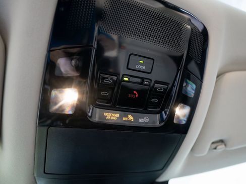 Used 2023 Lexus RX 350 Premium image 21