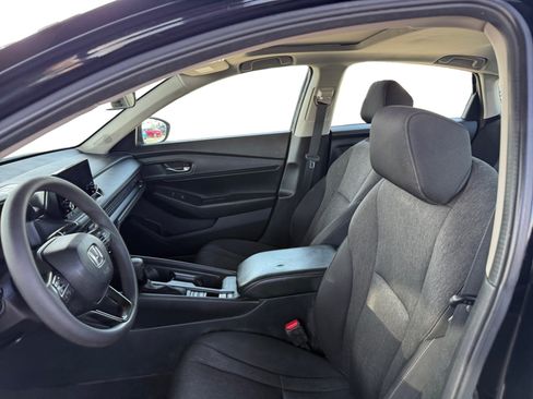 Used 2025 Honda Accord SE image 10