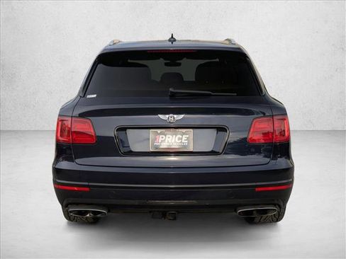 Used 2017 Bentley Bentayga image 6