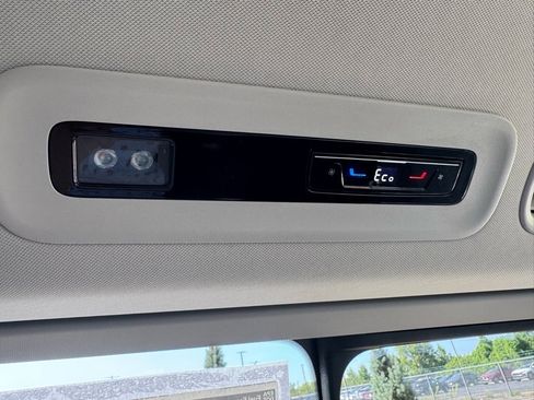 New 2025 Volkswagen ID. Buzz Pro S Plus image 24