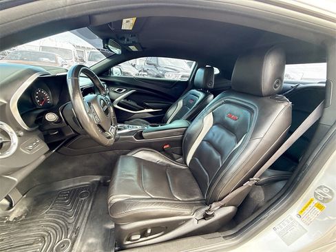 Used 2016 Chevrolet Camaro SS image 23