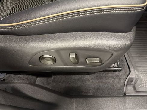 Used 2026 Chevrolet Traverse High Country w/ LPO, Floor Liner Package AWD/4WD image 21