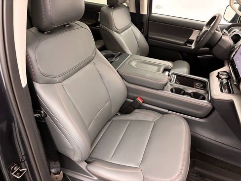 New 2025 Ford Expedition Max Active image 28