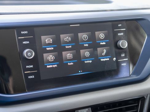 Certified 2023 Volkswagen Taos SE FWD image 23