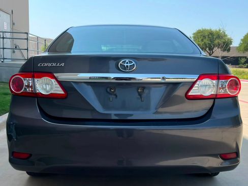 Used 2013 Toyota Corolla L FWD image 10