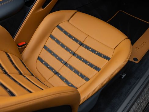 Certified 2025 Ferrari Roma Spider RWD image 35
