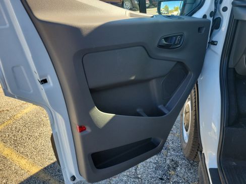 New 2026 Ford Transit 250 148 Medium Roof image 16