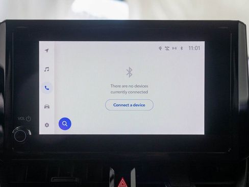 Used 2024 Toyota Corolla Cross LE image 13