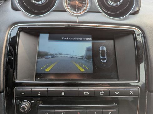 Used 2017 Jaguar XJ L Supercharged image 27