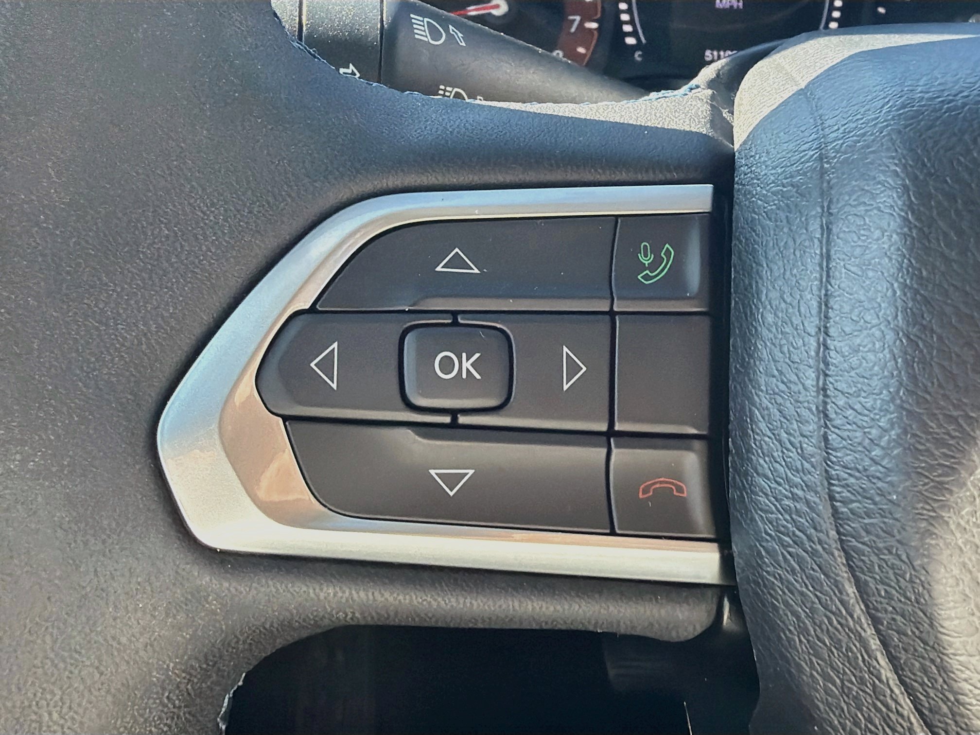 Used 2022 Jeep Compass Latitude AWD/4WD image 33