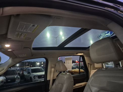 Used 2022 Ford Expedition Limited image 8