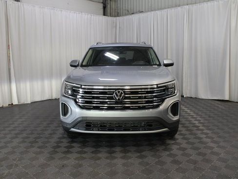 New 2025 Volkswagen Atlas SEL image 24