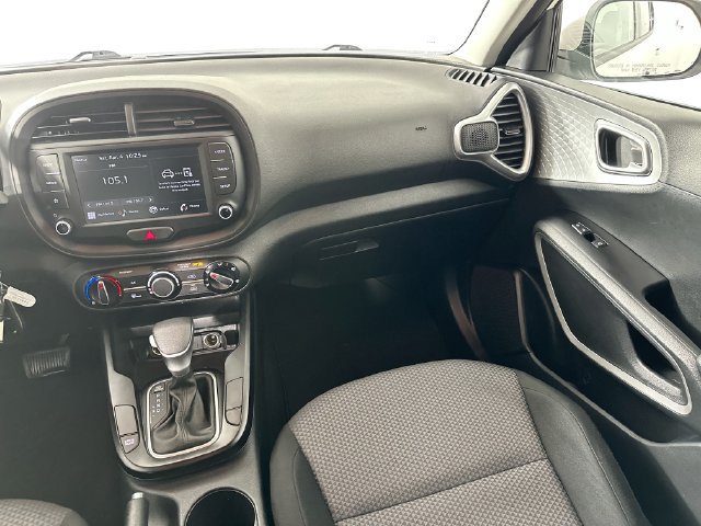 Used 2024 Kia Soul LX w/ Option Group 015 FWD image 24