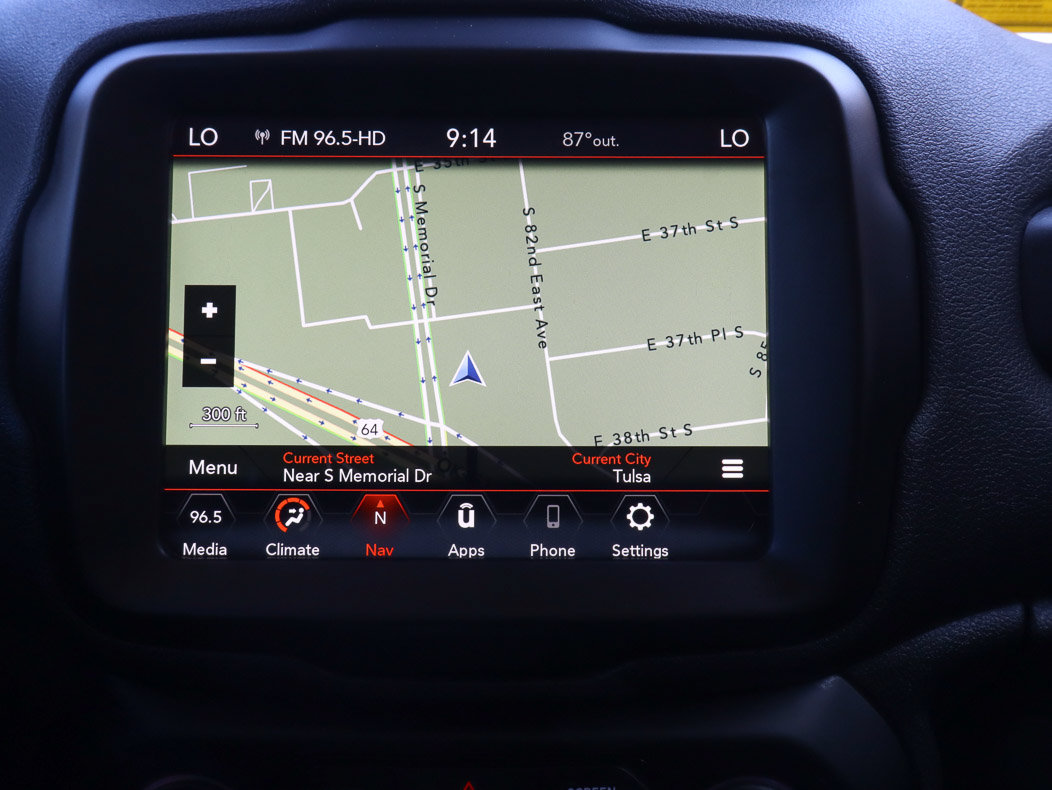 Used 2022 Jeep Renegade Latitude AWD/4WD image 11