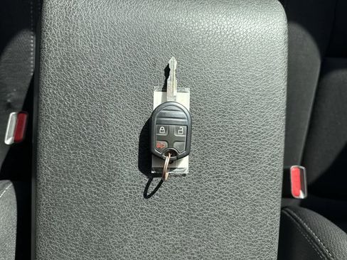 Used 2013 Ford F150 FX4 w/ Mid Equipment Group AWD/4WD image 23