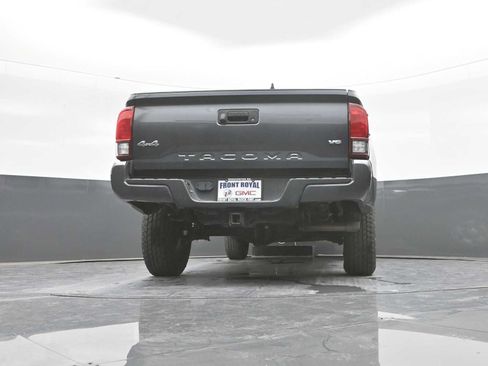 Used 2022 Toyota Tacoma SR AWD/4WD image 40