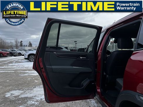 Used 2024 GMC Acadia AT4 w/ LPO, Floor Liner Package image 28