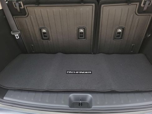 New 2026 Nissan Pathfinder Platinum FWD image 13