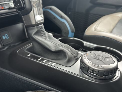 Used 2024 Ford Bronco Wildtrak image 27