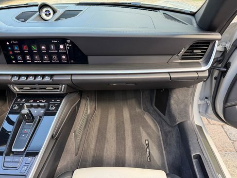 Used 2022 Porsche 911 Turbo S image 50