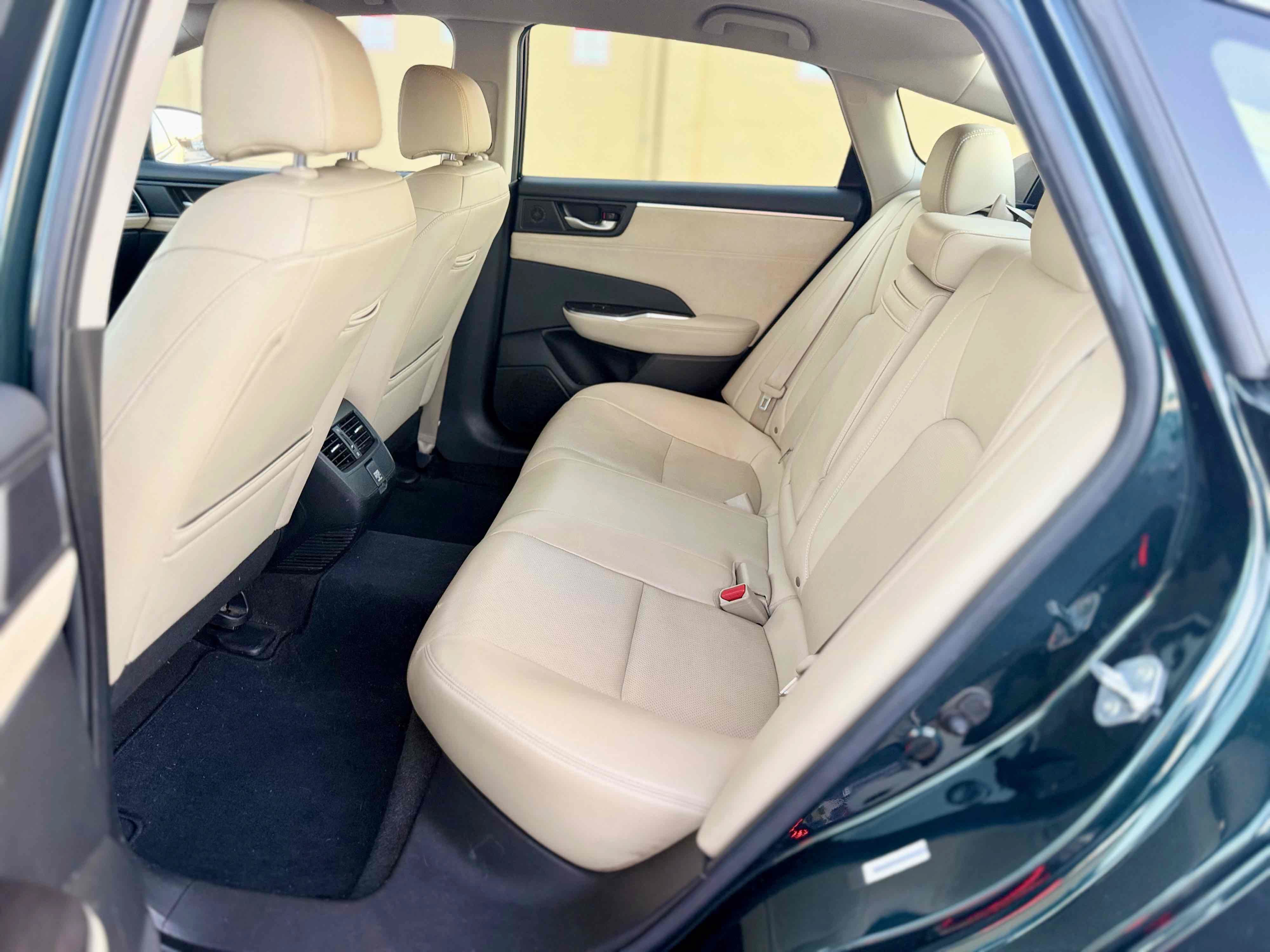 Used 2018 Honda Clarity Touring image 18