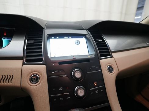 Used 2016 Ford Taurus SEL w/ Equipment Group 201A image 6