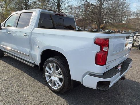 New 2026 Chevrolet Silverado 1500 High Country AWD/4WD image 7