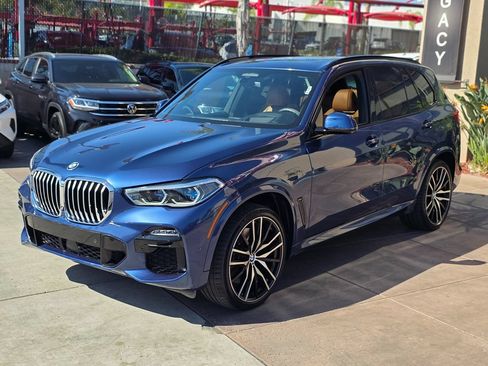 Used 2019 BMW X5 xDrive40i w/ M Sport Package AWD/4WD image 5
