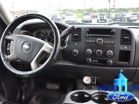 Used 2013 Chevrolet Silverado 2500 LT AWD/4WD image 17