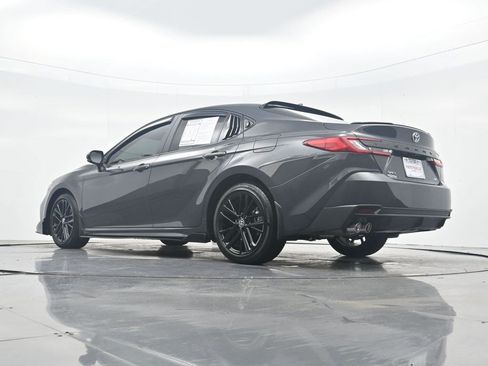 Used 2026 Toyota Camry SE FWD image 31
