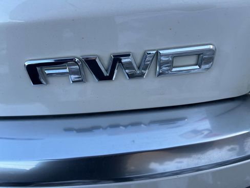 Used 2015 GMC Acadia SLT w/ Open Road Package image 8