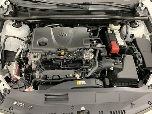 Used 2022 Toyota Camry SE w/ Convenience Package image 7