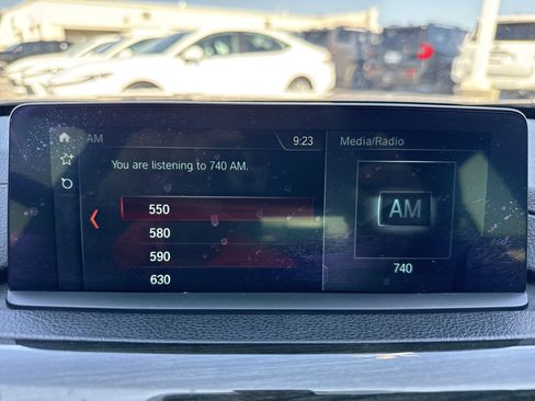 Used 2018 BMW 330i Sedan RWD image 12