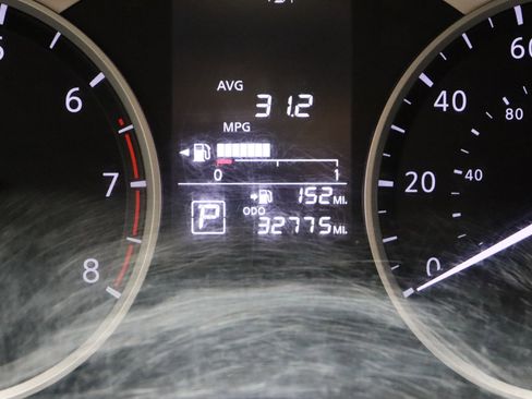 Used 2025 Nissan Versa S w/ Trunk Package image 36