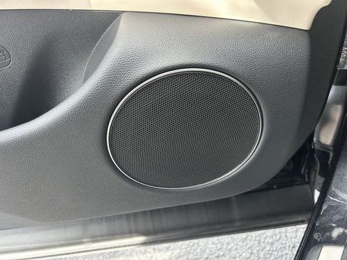 New 2026 Genesis GV70 2.5T Select image 24