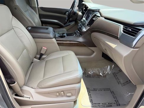 Used 2018 Chevrolet Tahoe LT w/ Luxury Package RWD image 34