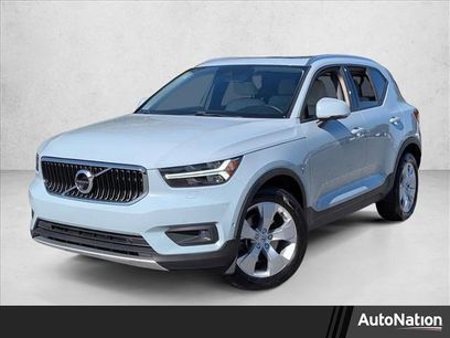 Used 2019 Volvo XC40 T5 Momentum