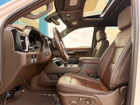 Used 2023 GMC Sierra 1500 Denali AWD/4WD image 19