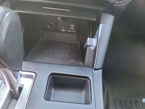 Used 2019 Subaru Outback 2.5i Premium AWD/4WD image 21